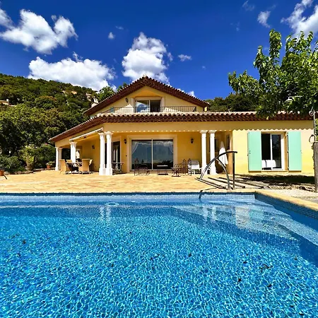 Marguerite Pour 10 Personnes Avec Climatisation Et Vue Avec Piscine Privee Et Chauffee A Villa La Londe-les-Maures